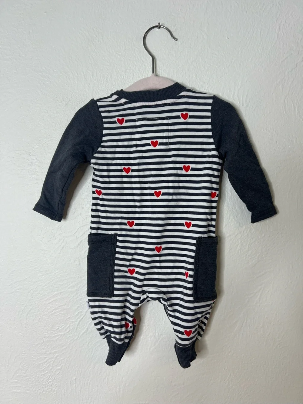 Play By Little Sleepies Striped Hearts One-Piece Romper size Newborn